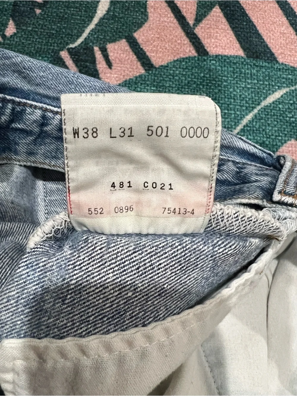 Vintage 1996 Levi’s 501xx Buttonfly Distressed Denim Jeans 34x30 481 CO21